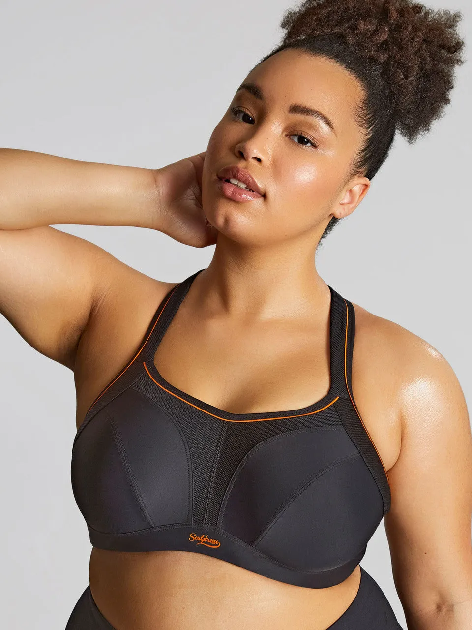 Activate Wired Non Padded Sports Bra In Black - Sculptresse