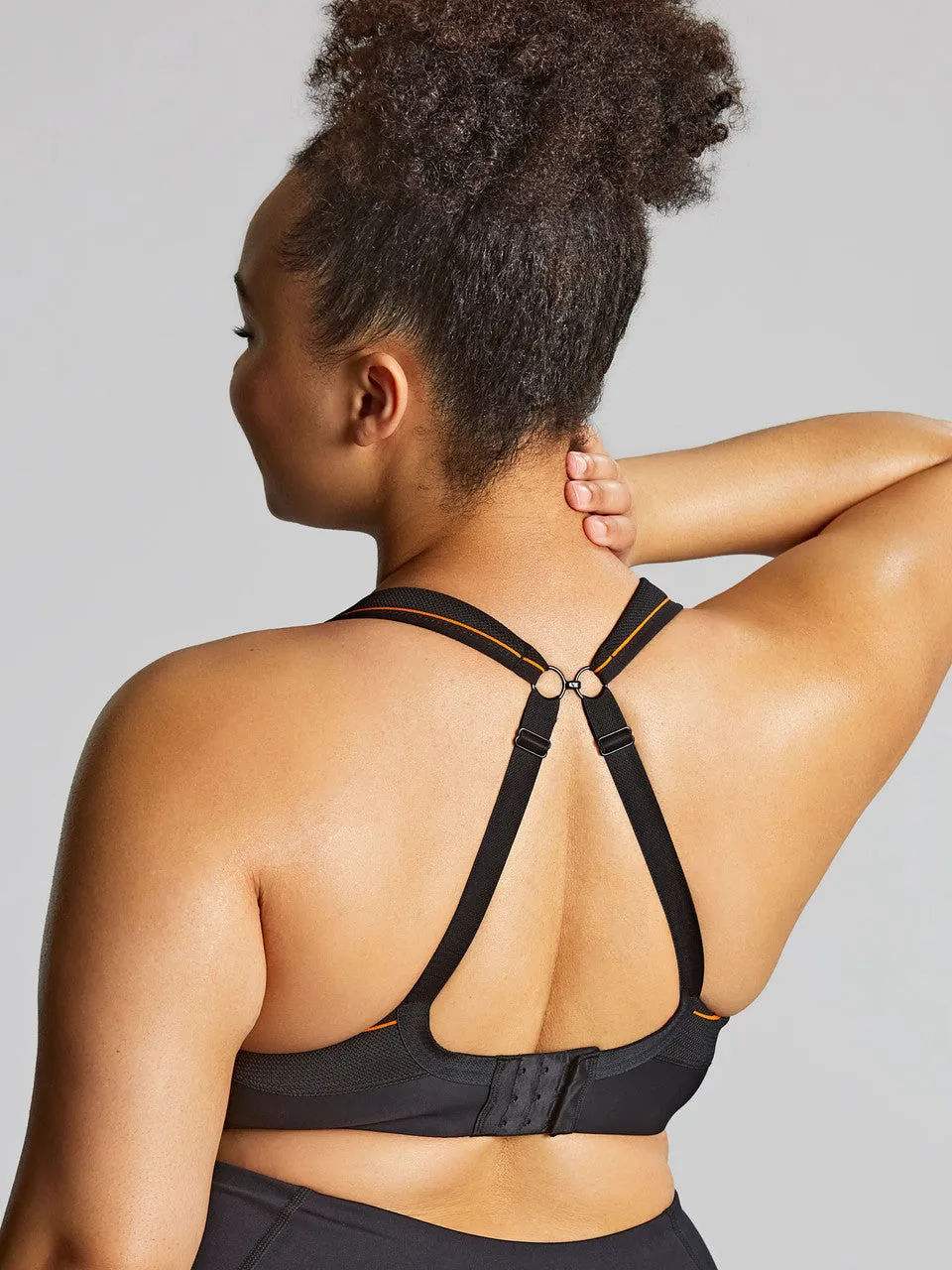 Activate Wired Non Padded Sports Bra In Black - Sculptresse
