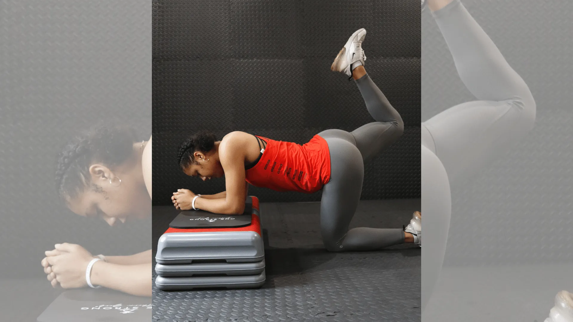 Aerobic Step with 4 Risers and a Mini Mat (premium bundle)