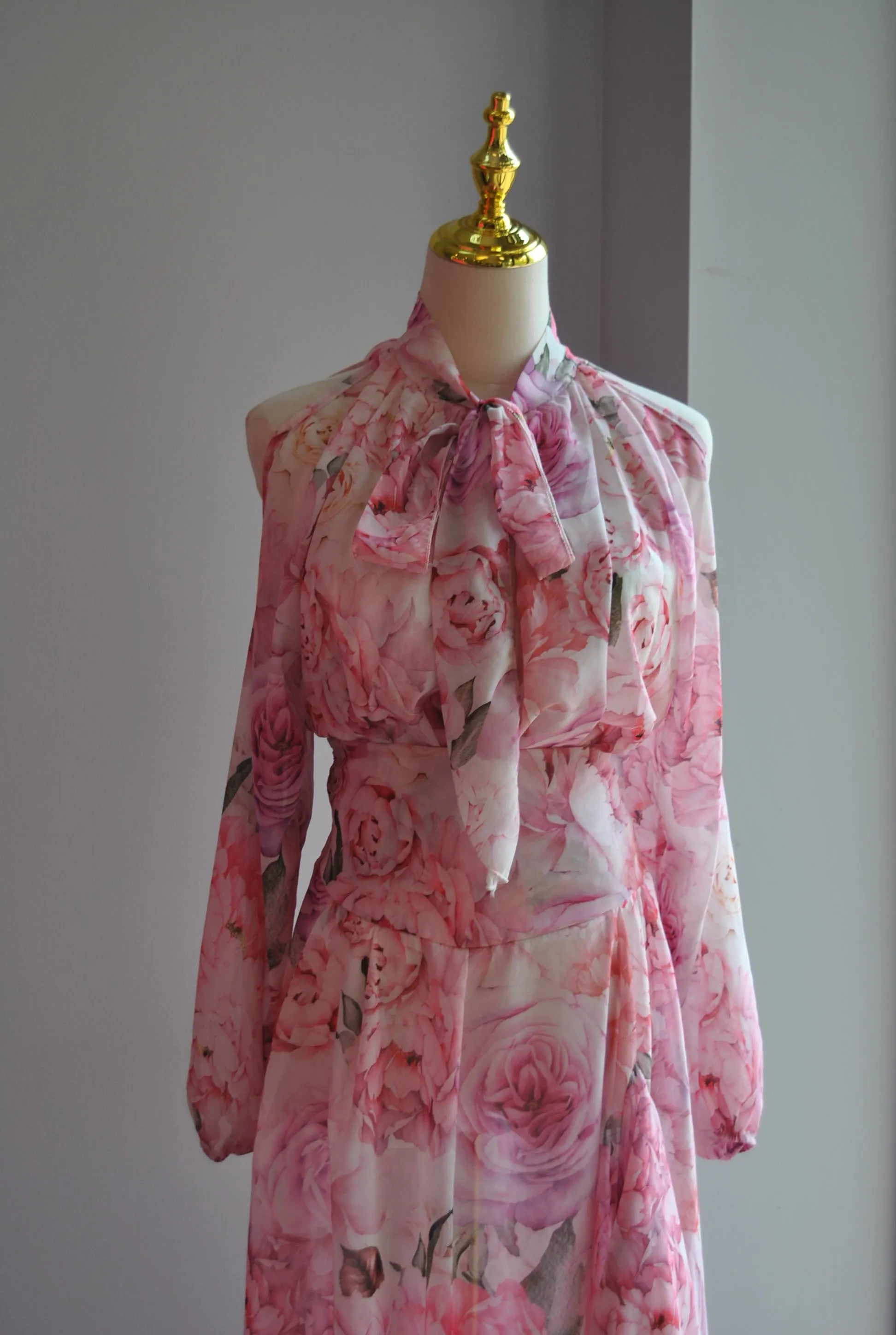 CLEARANCE - PINK FLOWER SUMMER SET OF MAXI SKIRT AND A BLOUSE