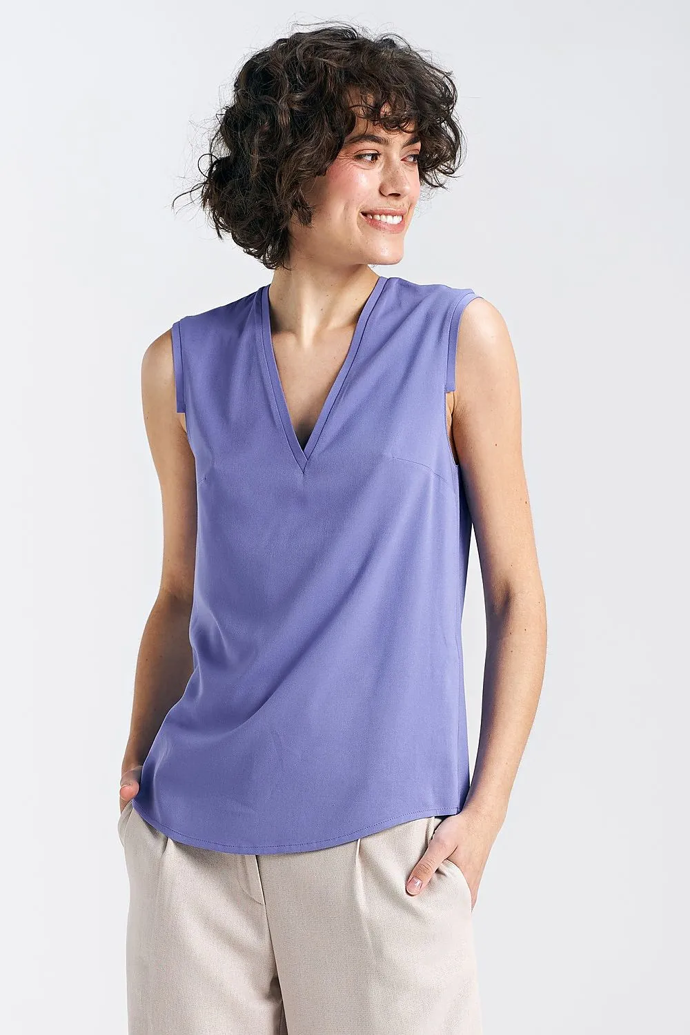 Delicate Pleat V-Neck Blouse