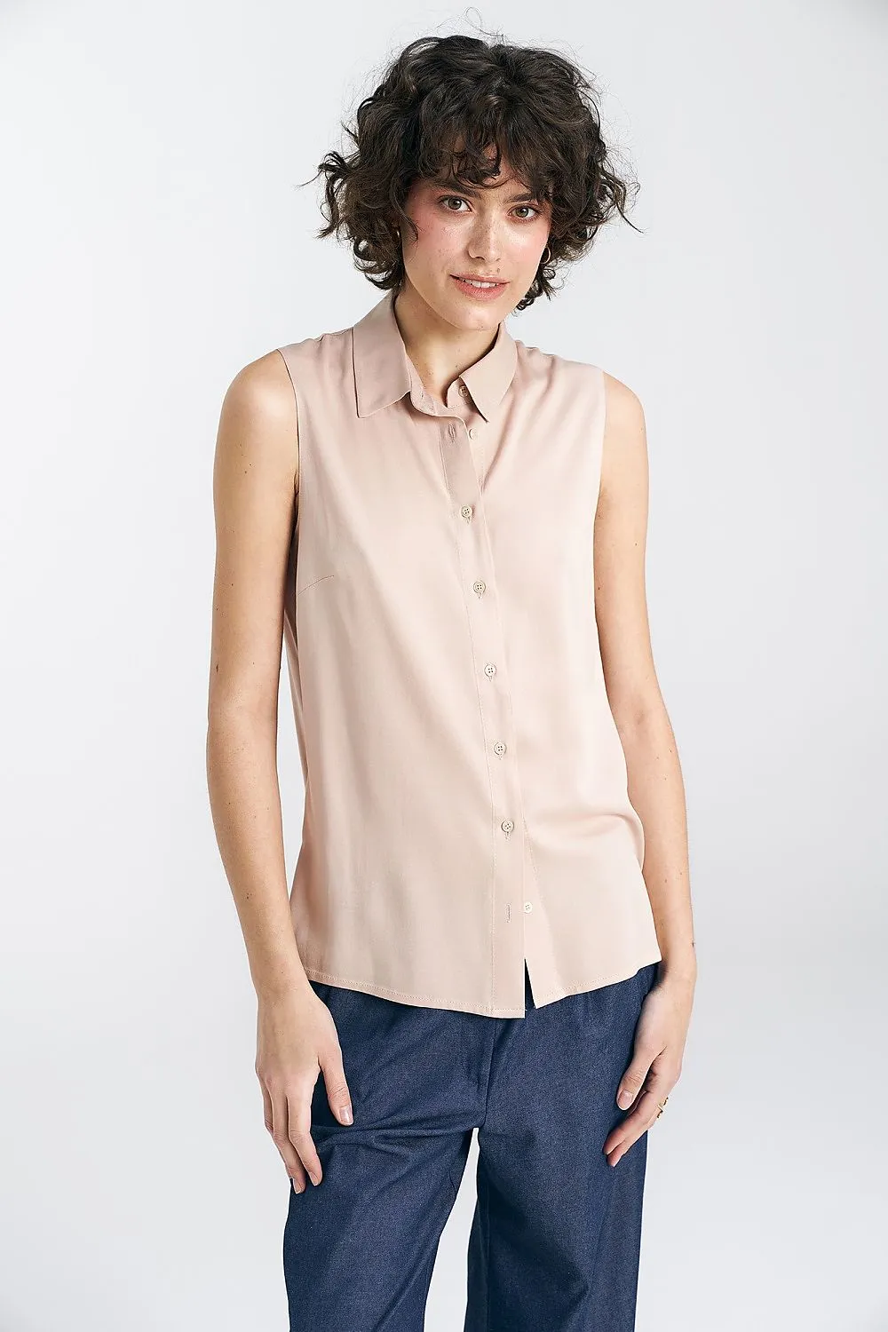 Elegant Sleeveless Classic Shirt