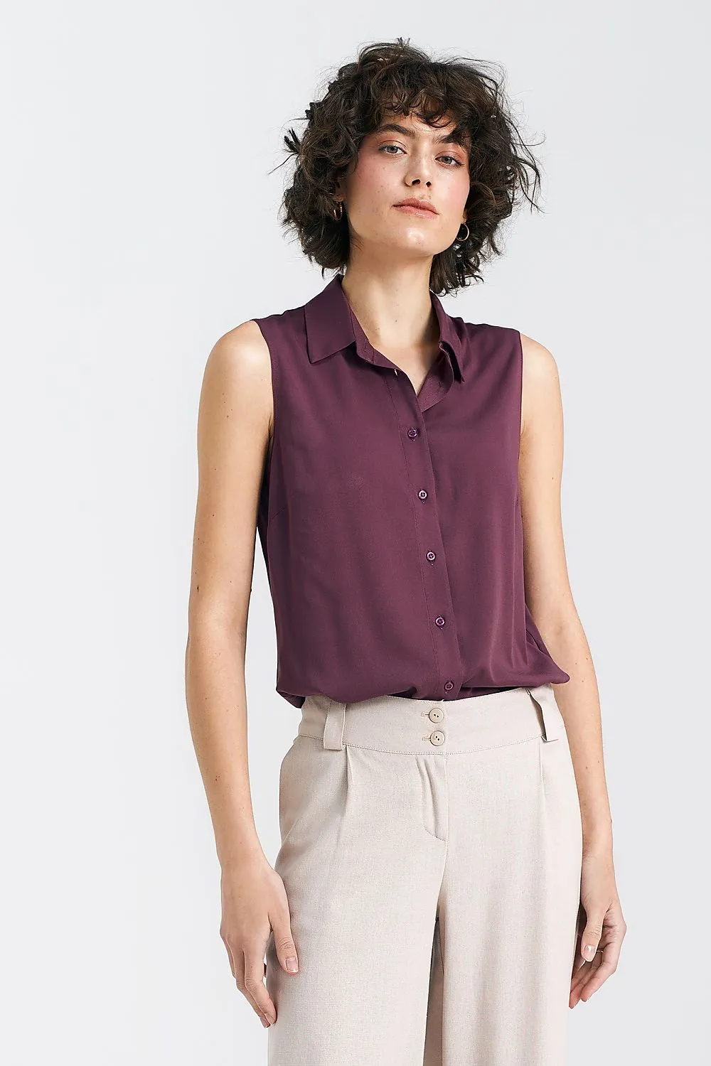 Elegant Sleeveless Classic Shirt