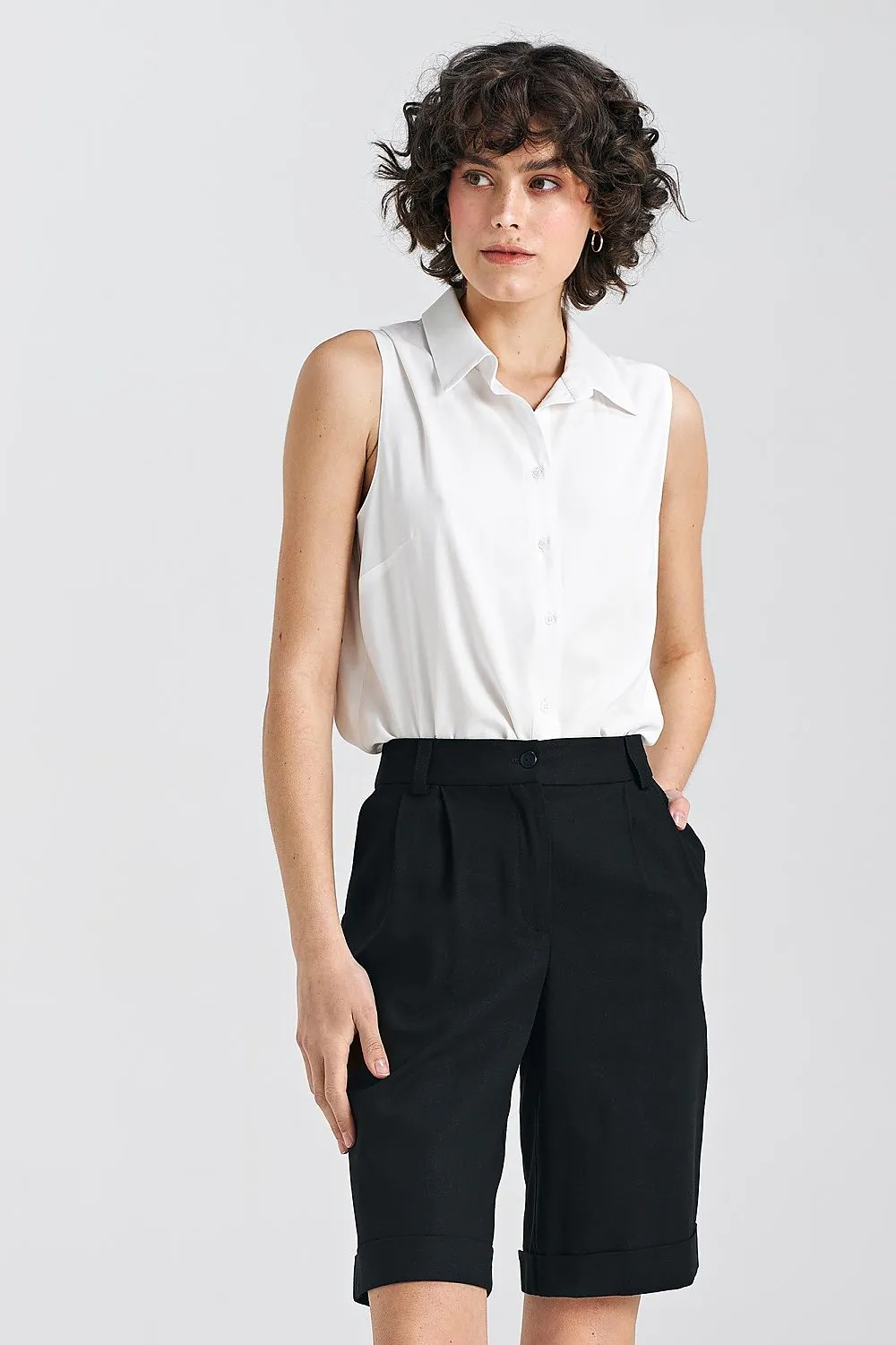 Elegant Sleeveless Classic Shirt