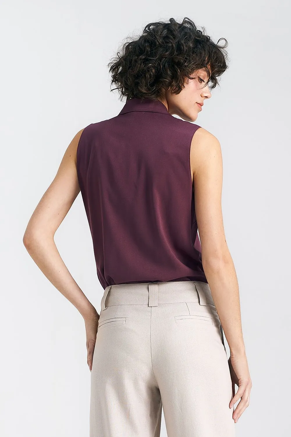 Elegant Sleeveless Classic Shirt