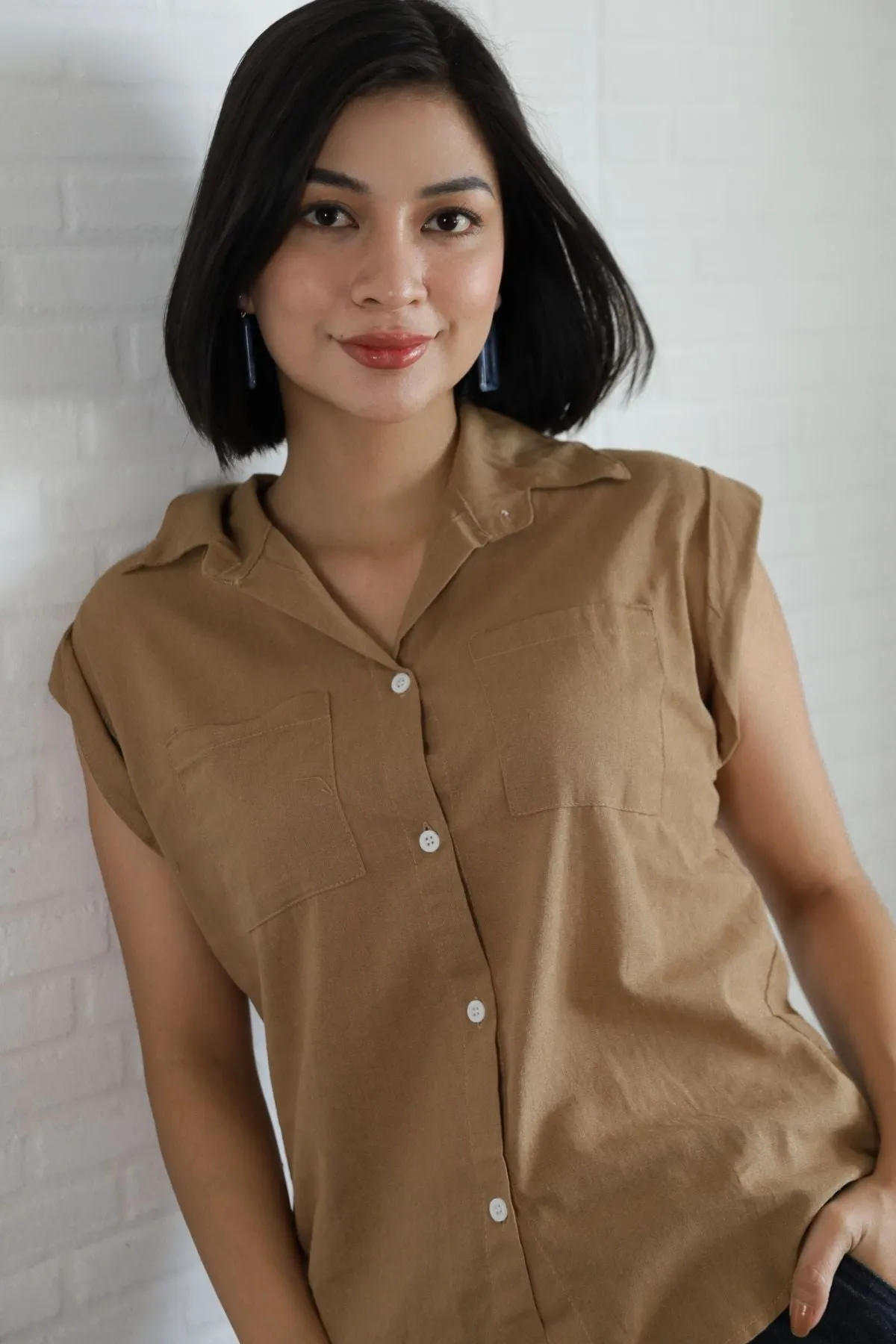 ERIN Button-down Sleeveless Top (Mocha)