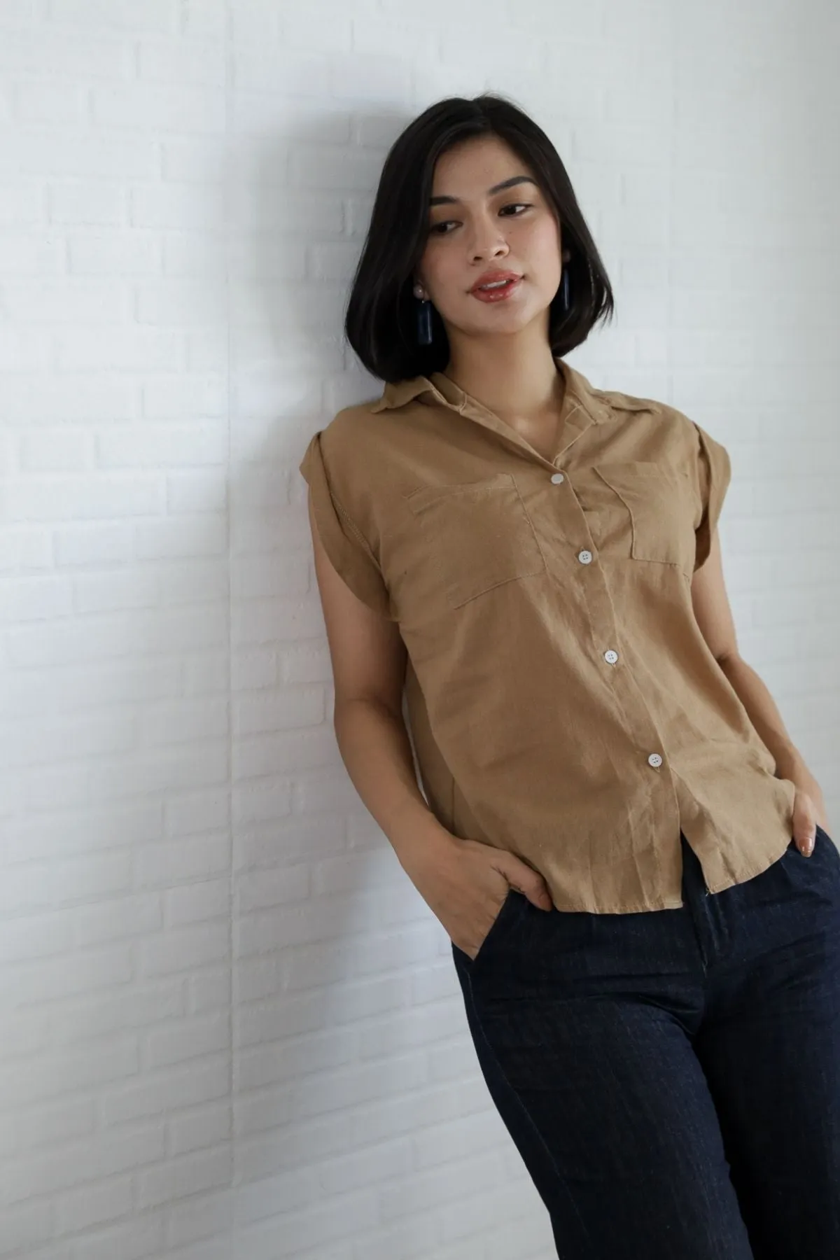 ERIN Button-down Sleeveless Top (Mocha)