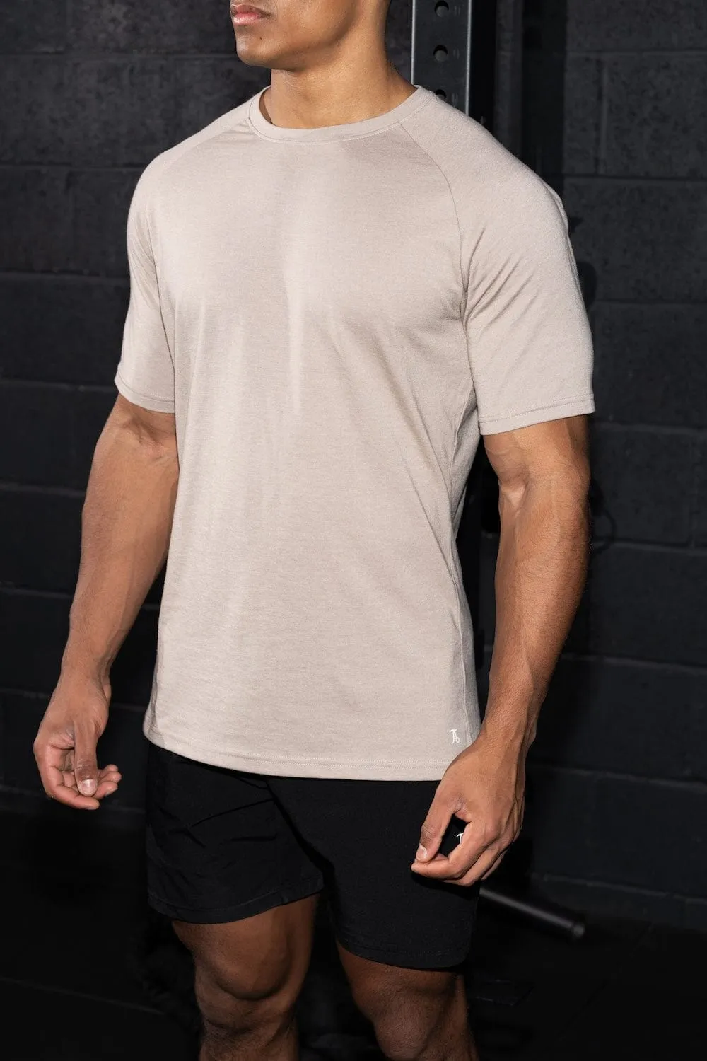 Essential Training Top in Sand