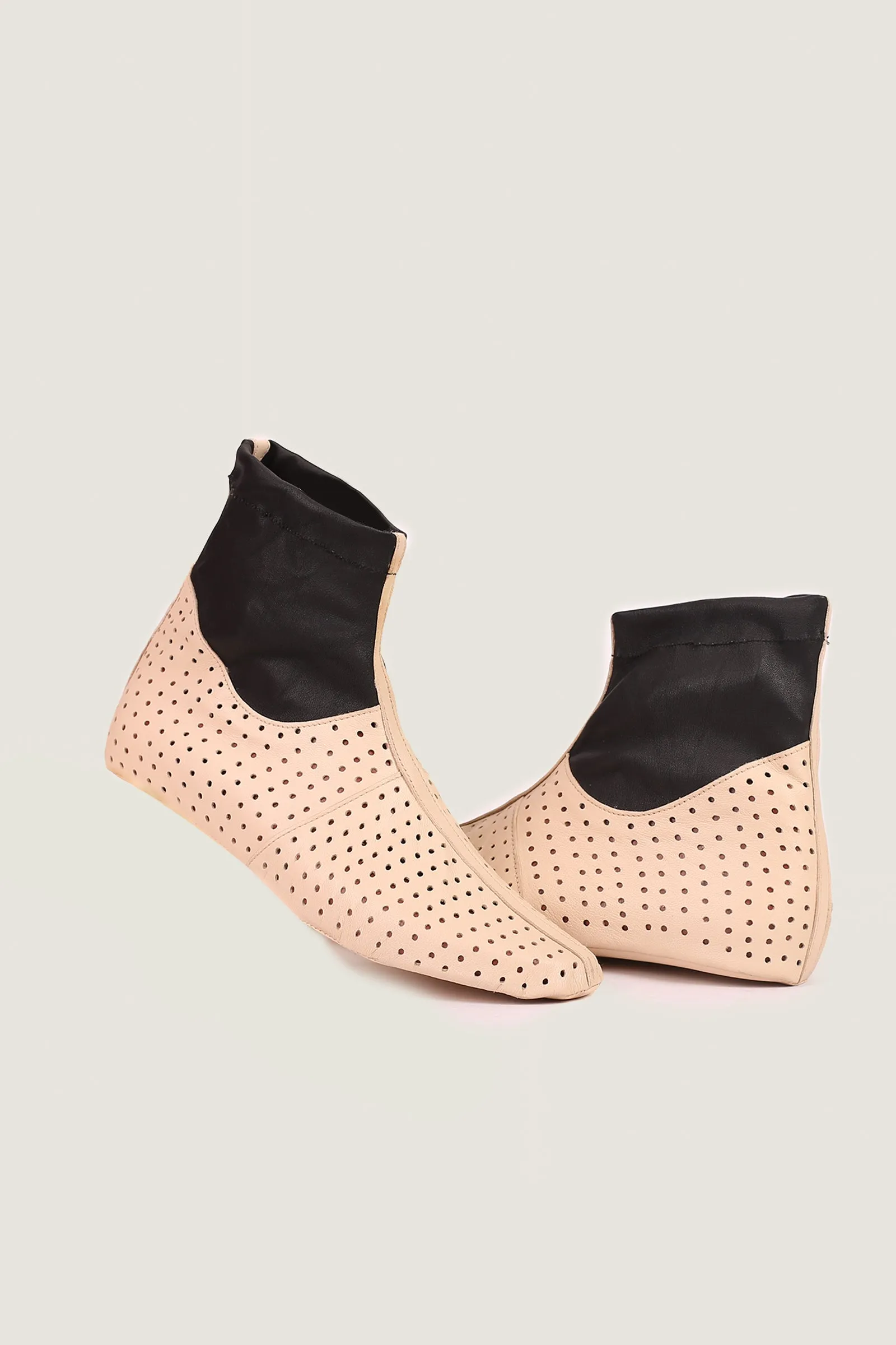 Full Grain Stretch Leather Breathable Socks