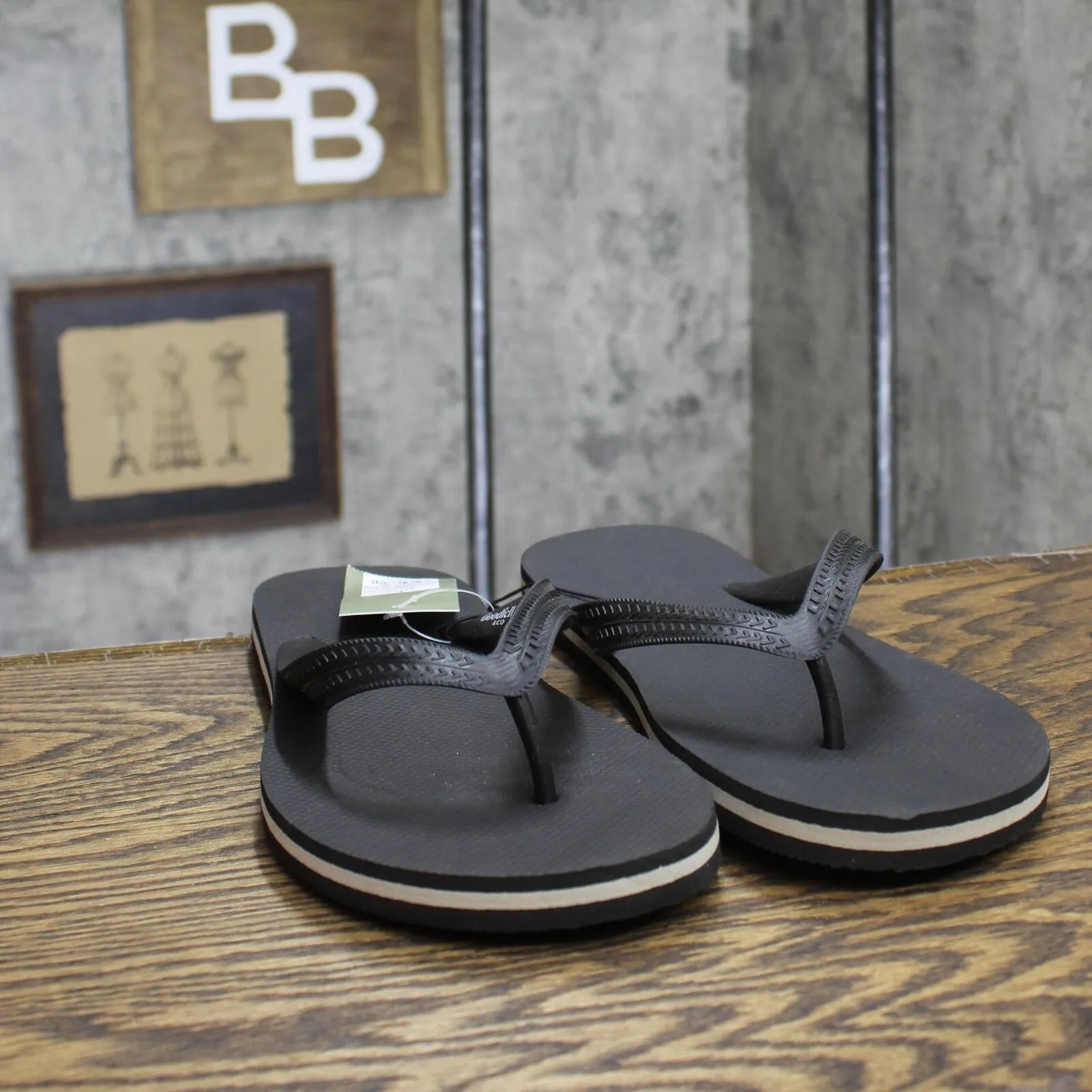 Goodfellow & Co Mens Brent Flip Flop Sandals 89628623 Black L