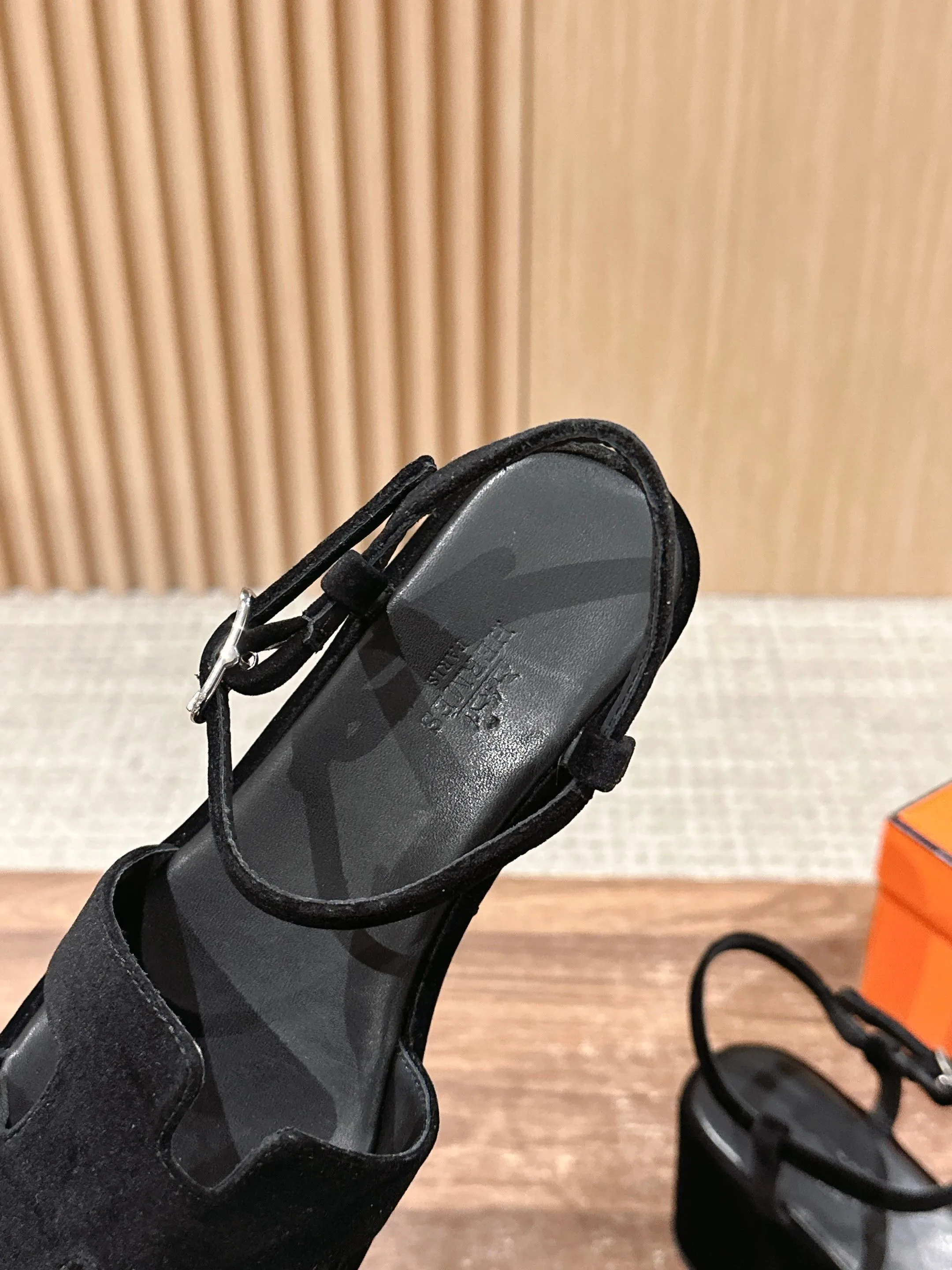 H New waterproof platform sandals