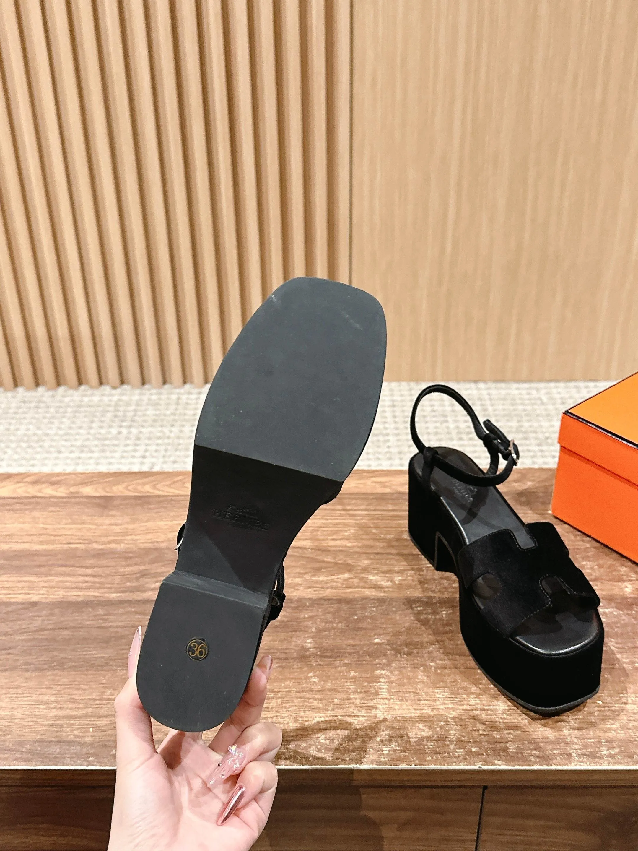 H New waterproof platform sandals