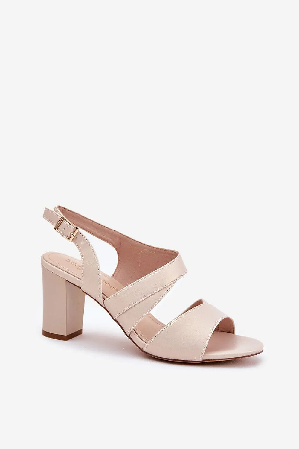 Heel sandals Step in style