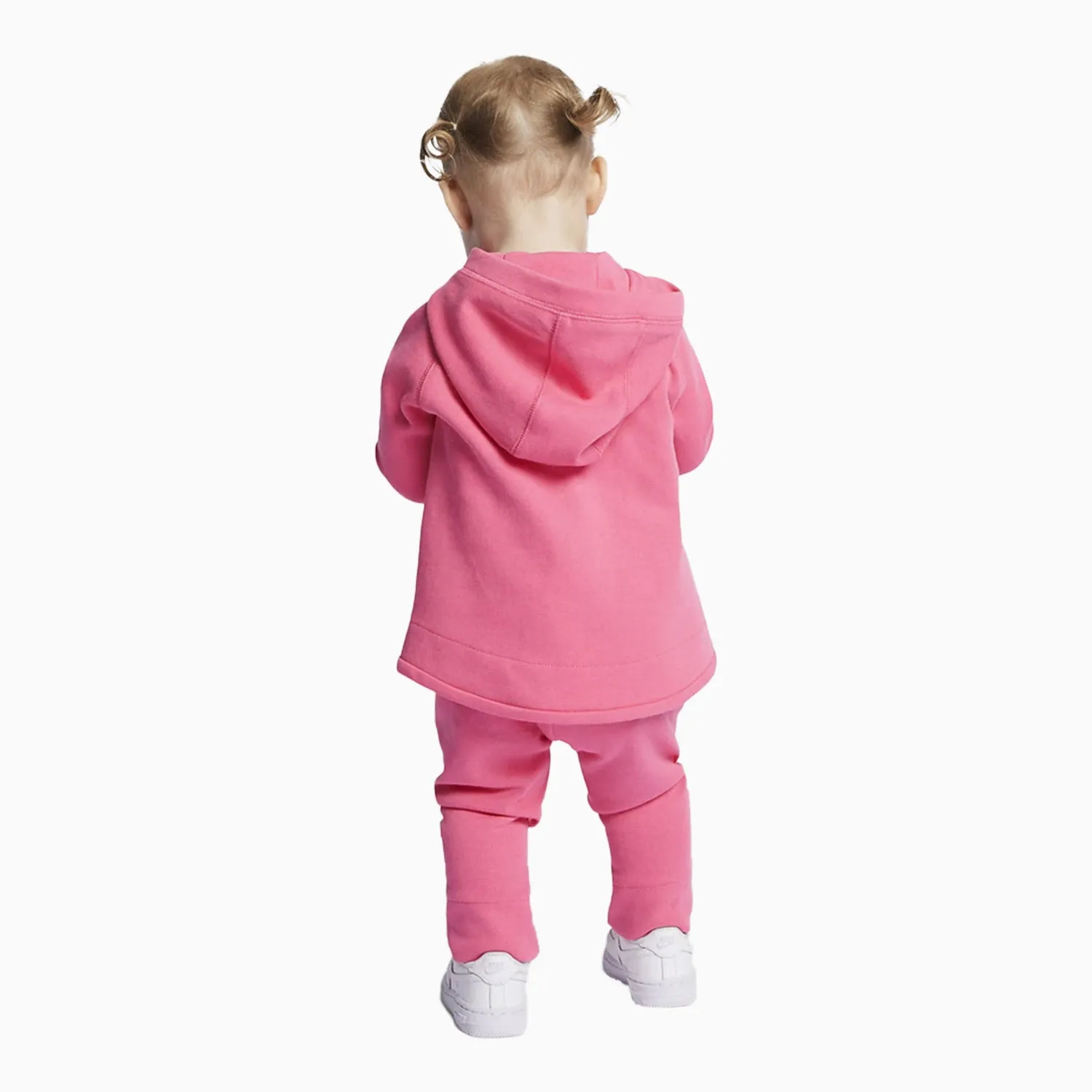 Kid's Sportswear Tech Fleece Outfit