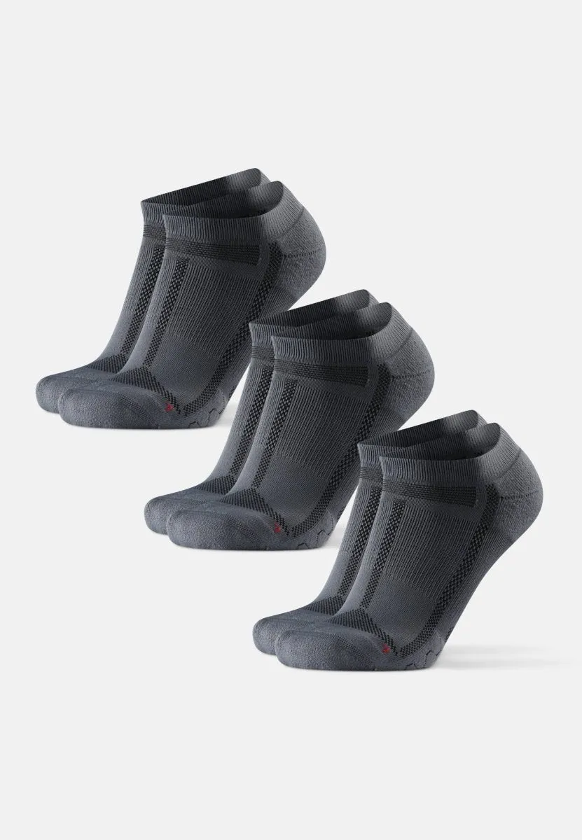 LOW-CUT RUNNING SOCKS FOR LONG DISTANCES