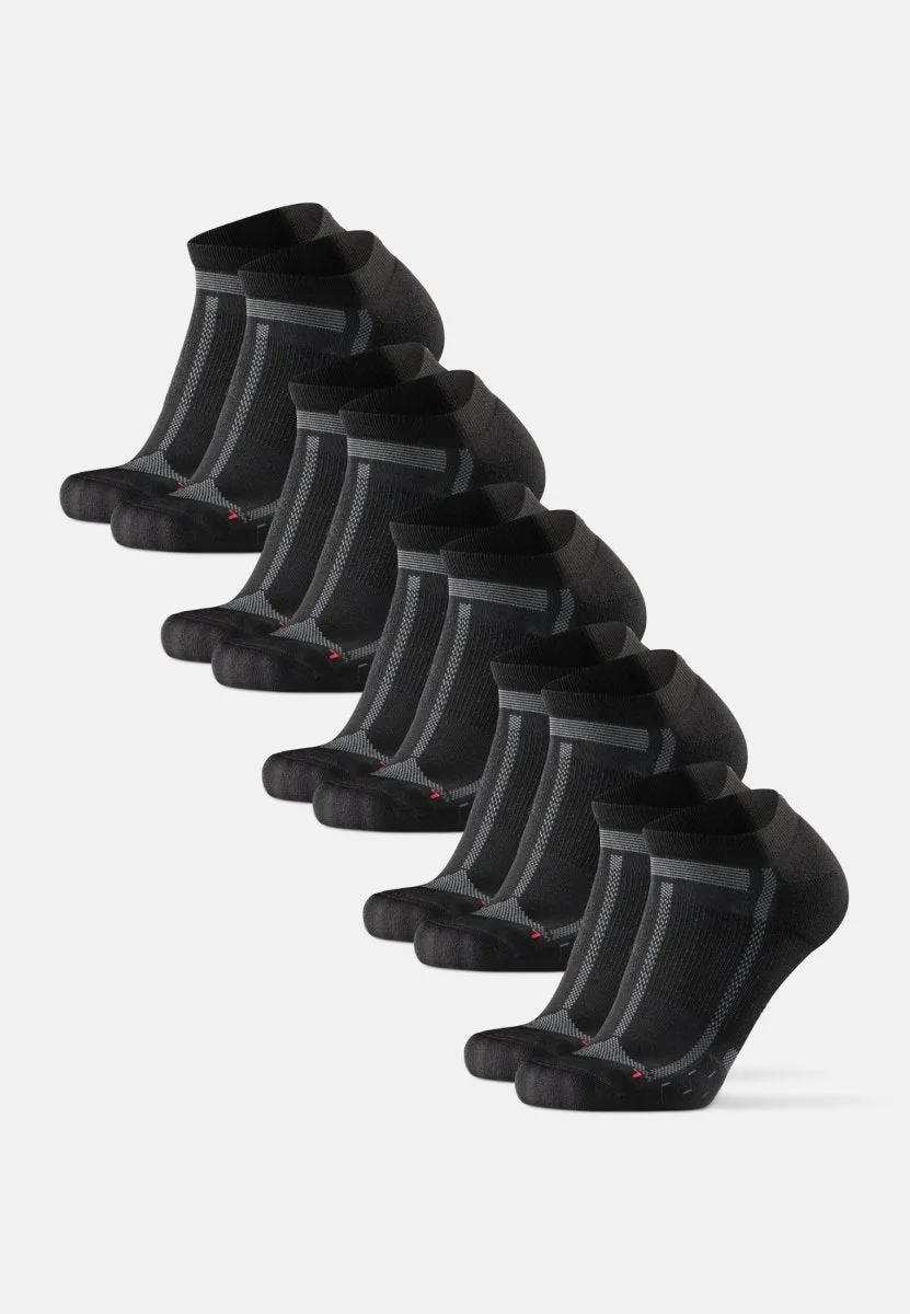 LOW-CUT RUNNING SOCKS FOR LONG DISTANCES