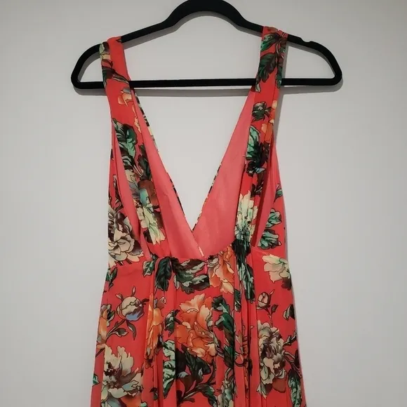 Lulu's Floral Maxi Dress Size Small