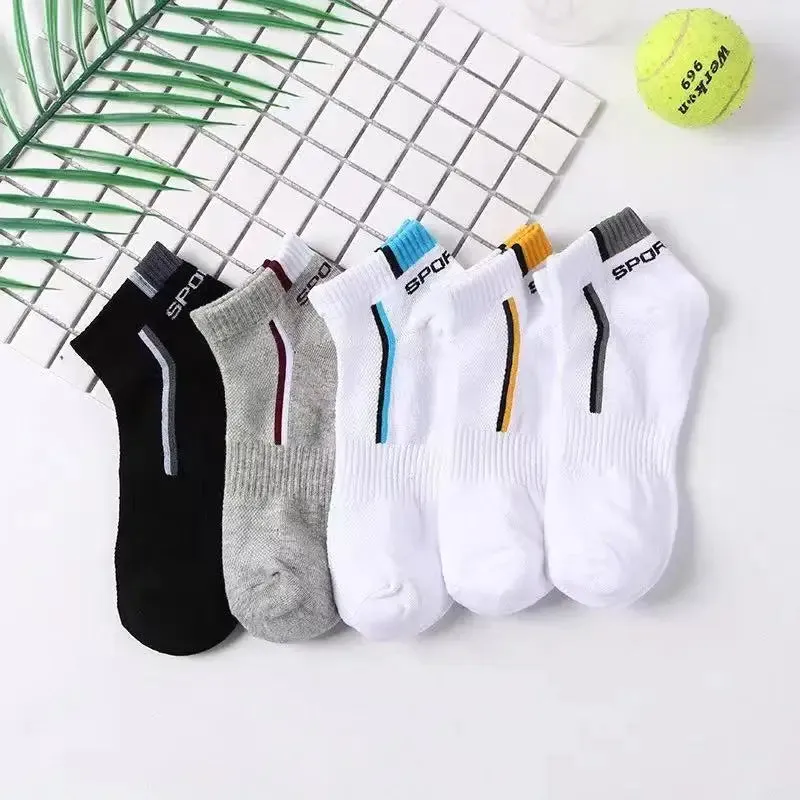 Men's Striped Sports Socks - Breathable & Comfortable