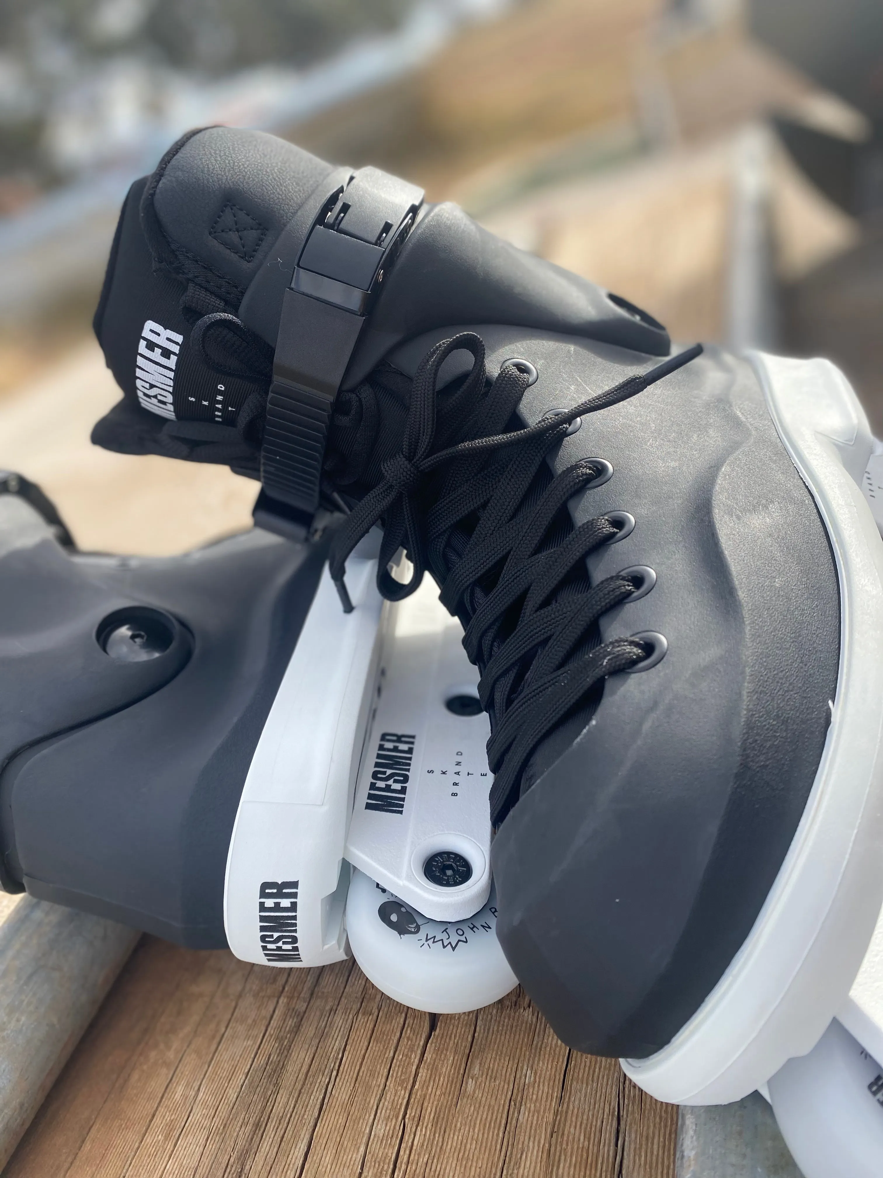 MESMER SKATES  - JOHN BOLINO THRONE - V2