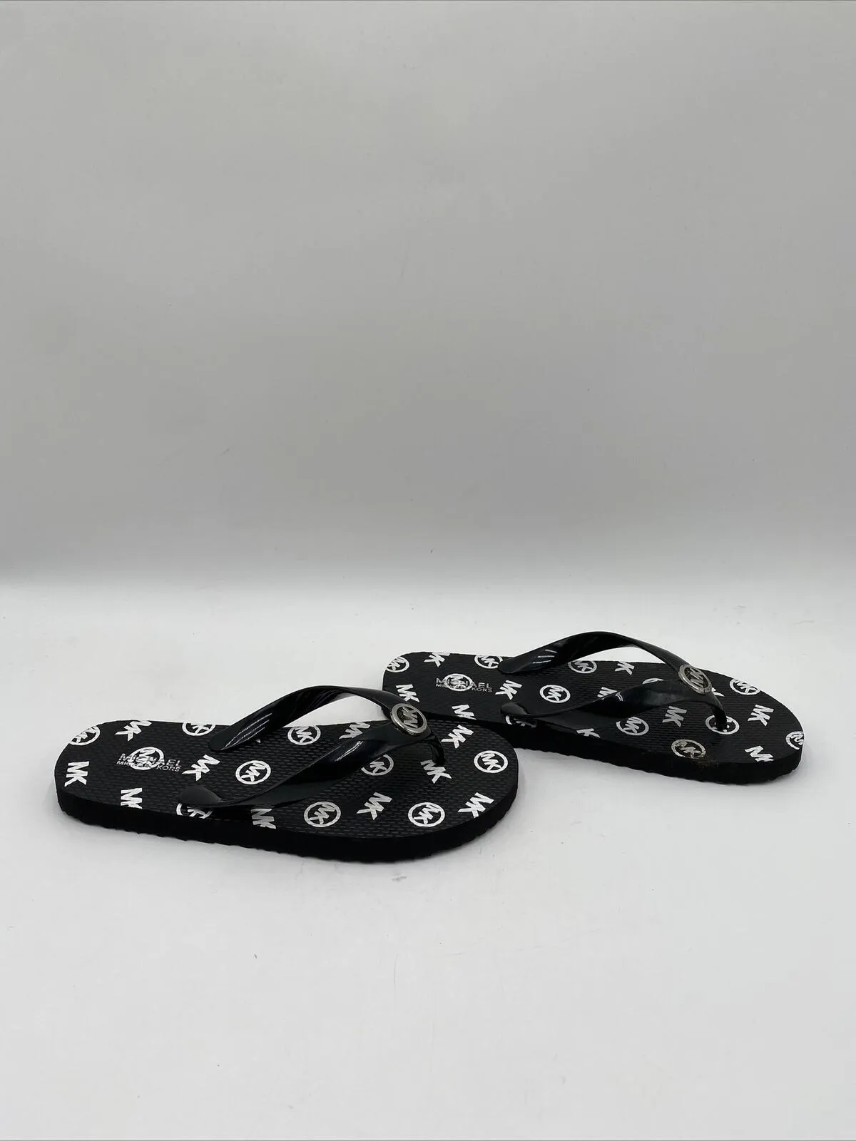 Michael Kors MK Logo Charm Print Women's Flip Flop, Black Size 6
