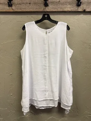 NWT FEVER DBL LAYER SLEEVELESS BLOUSE