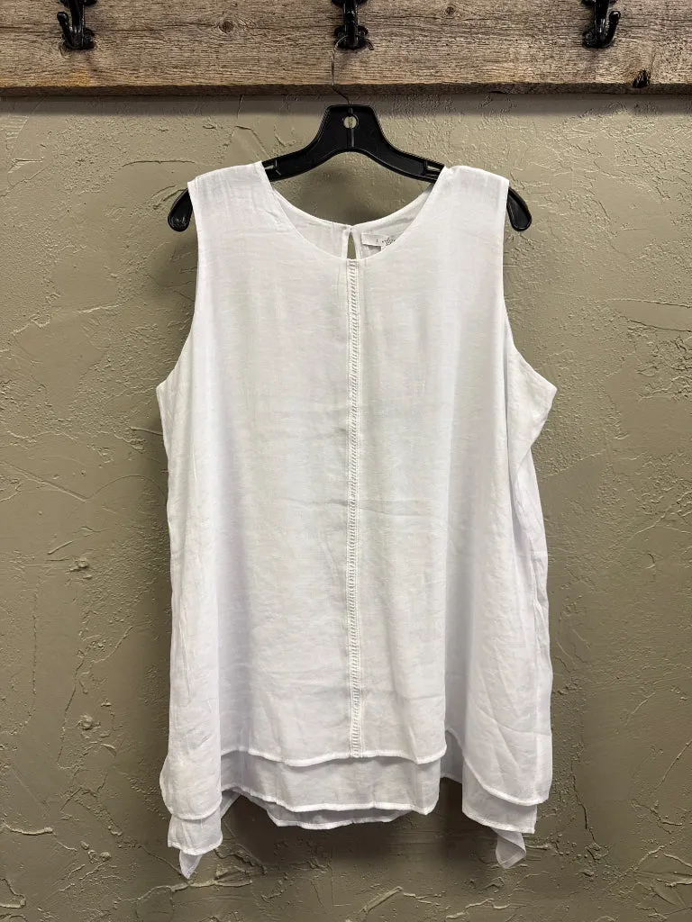 NWT FEVER DBL LAYER SLEEVELESS BLOUSE