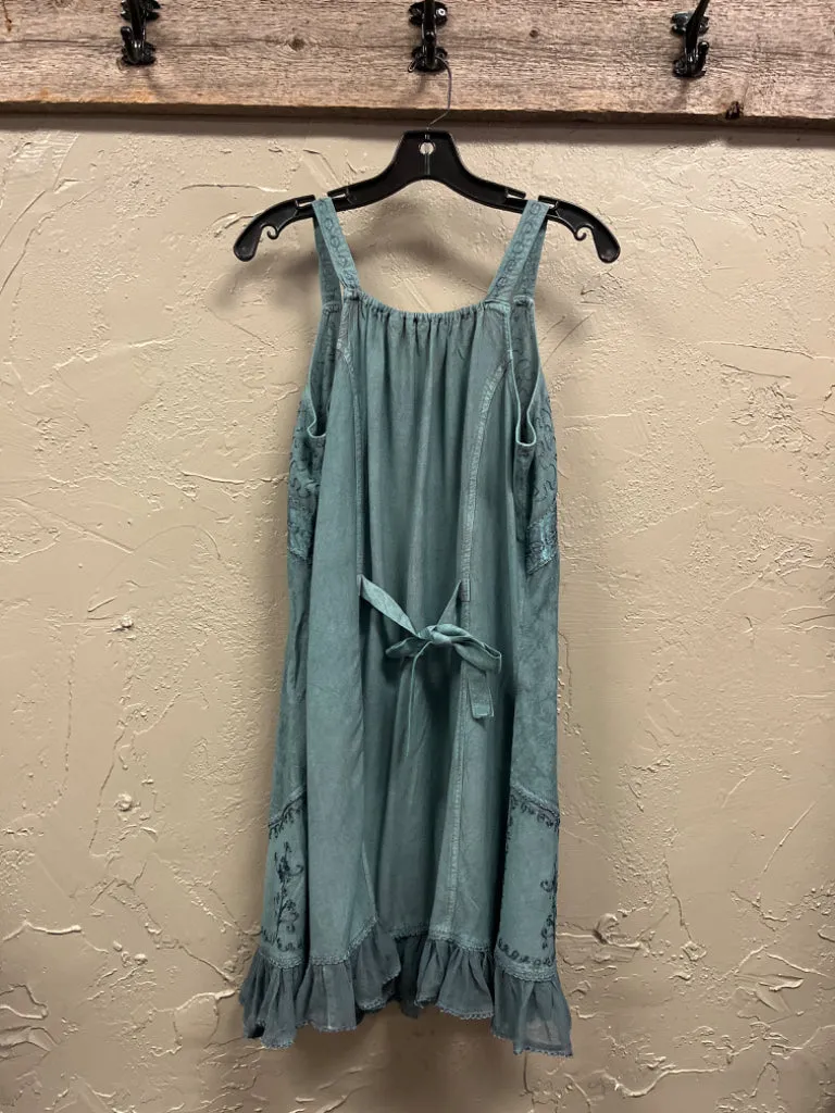NWT L’POGEE SLEEVELESS TOP