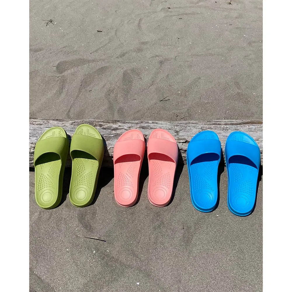 O SLIPPERS Women Slippers in Aqua
