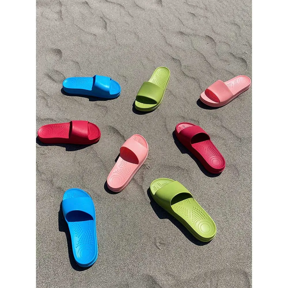 O SLIPPERS Women Slippers in Aqua