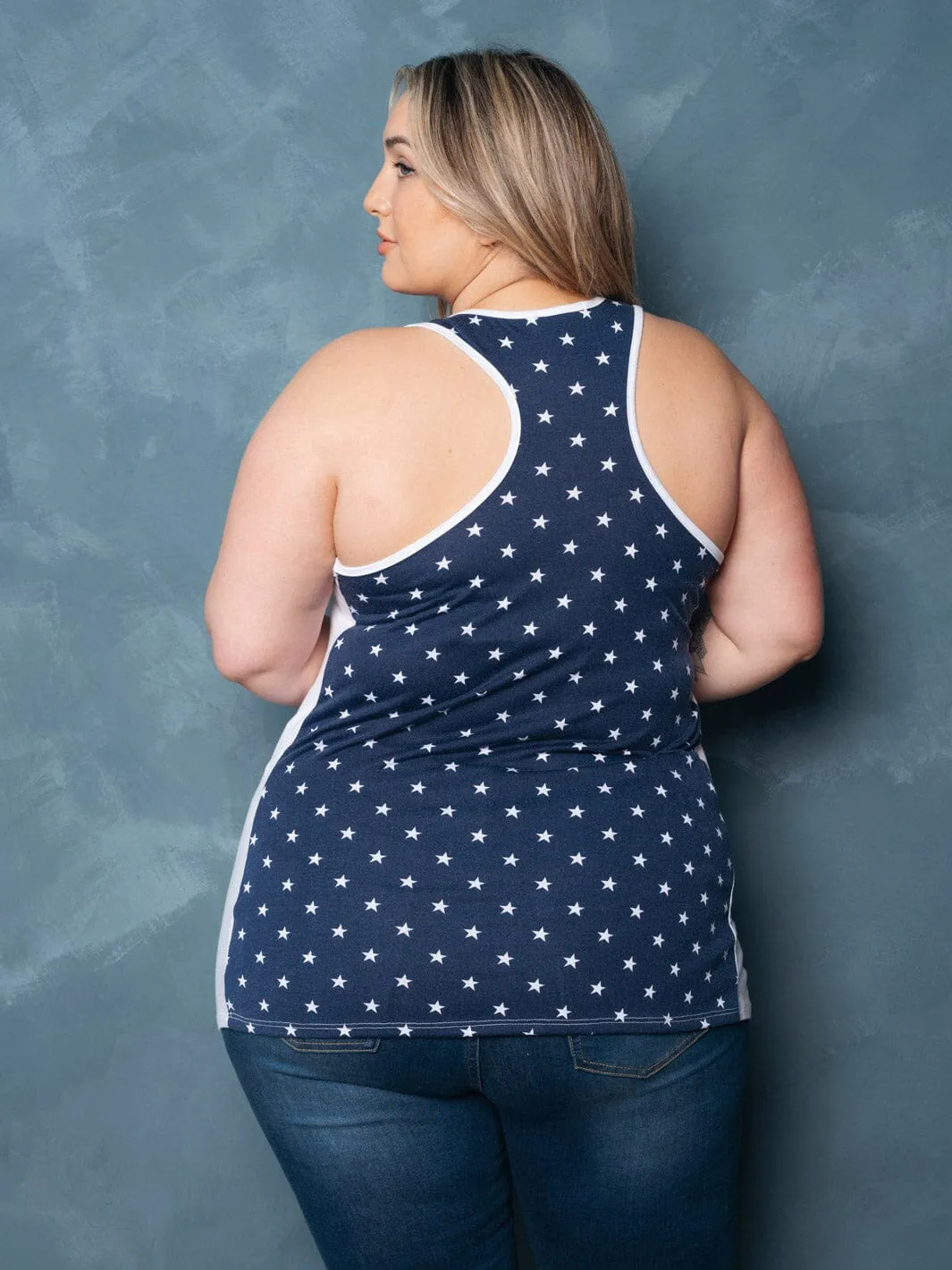 PLUS SIZE SLEEVELES V-NECK FRONT POCKET PATRIOTIC TANK TOP
