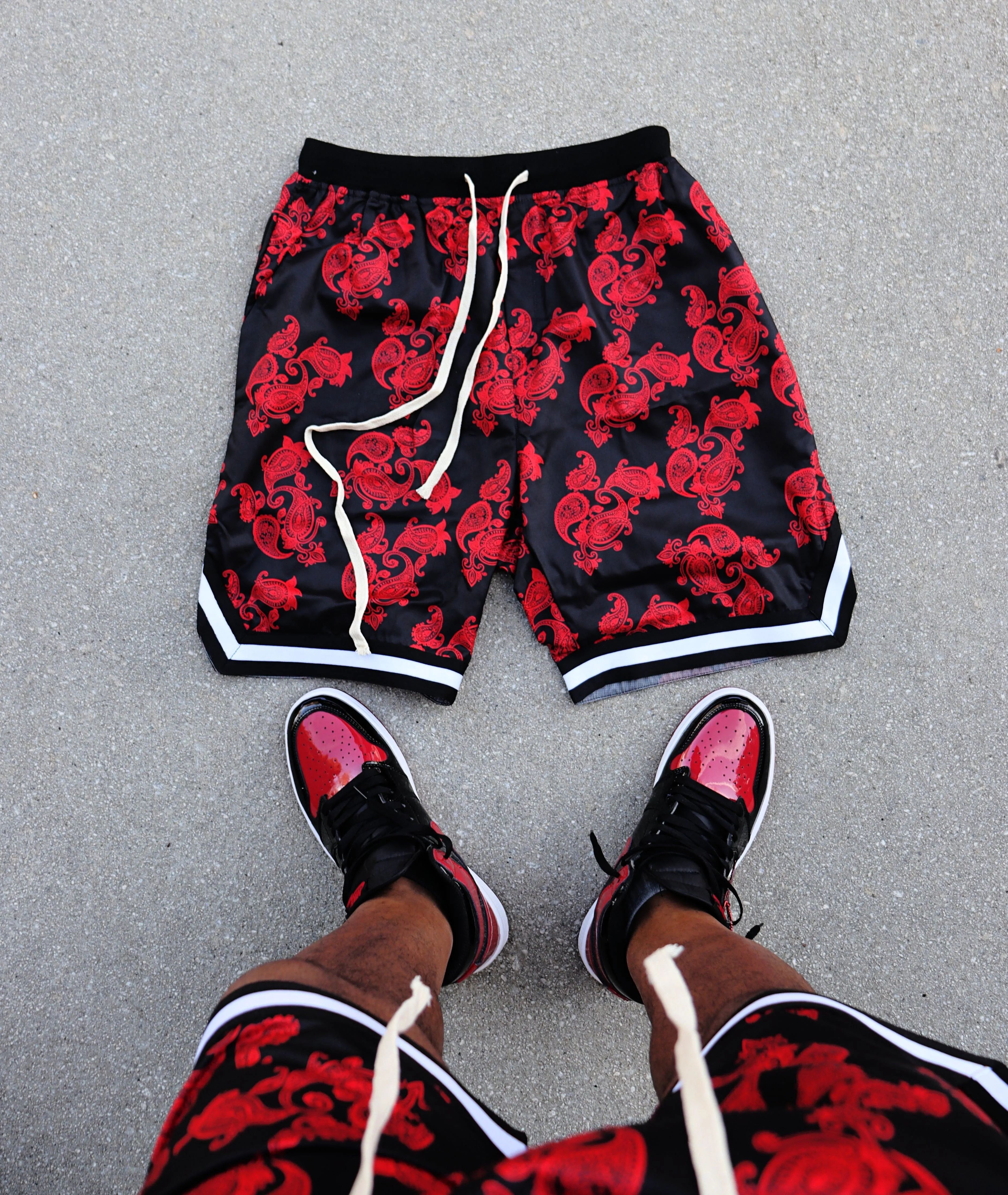 RISKY REWARDS BRED CUSTOM BANDANA PAISLEY SHORTS