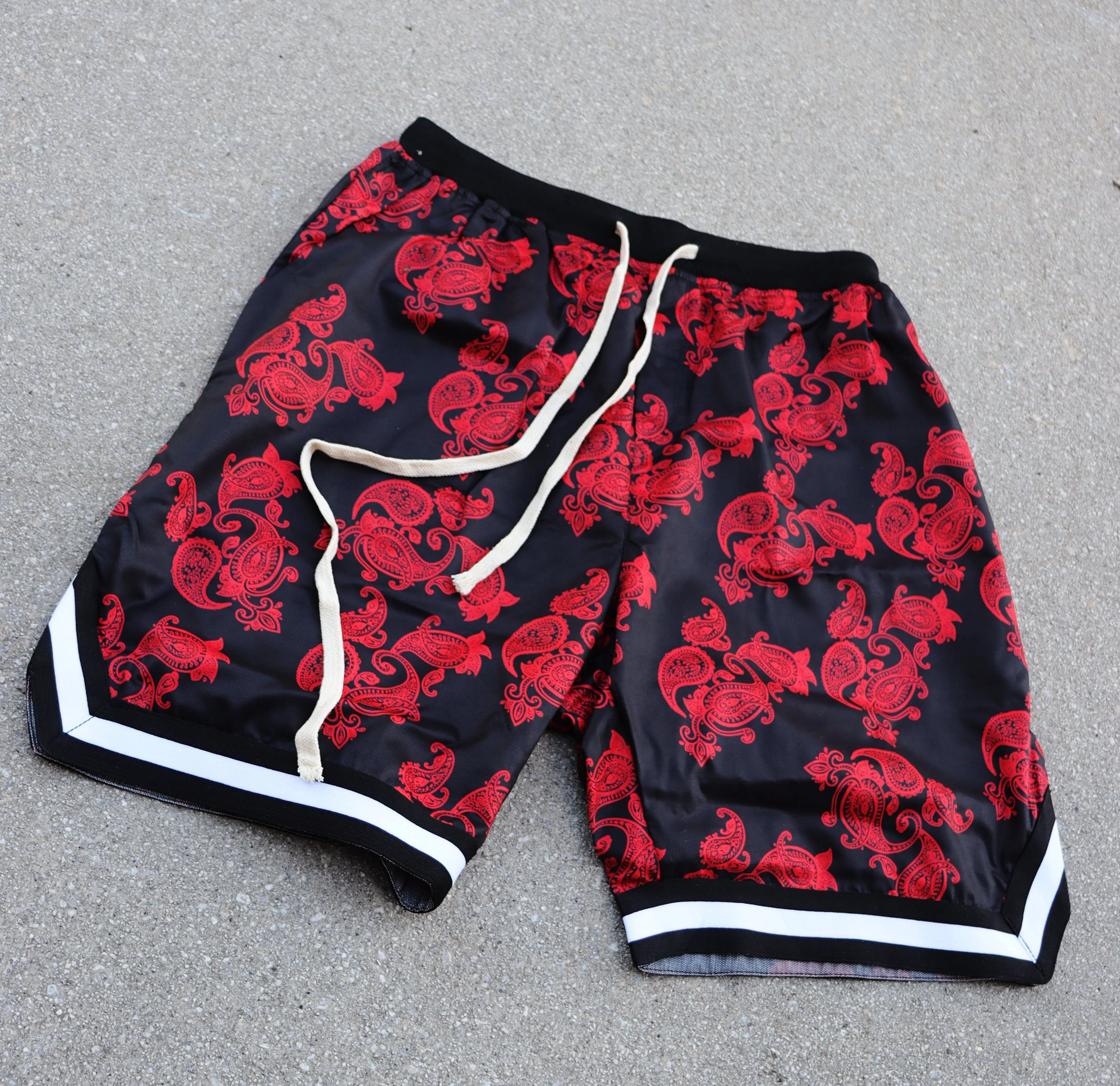 RISKY REWARDS BRED CUSTOM BANDANA PAISLEY SHORTS