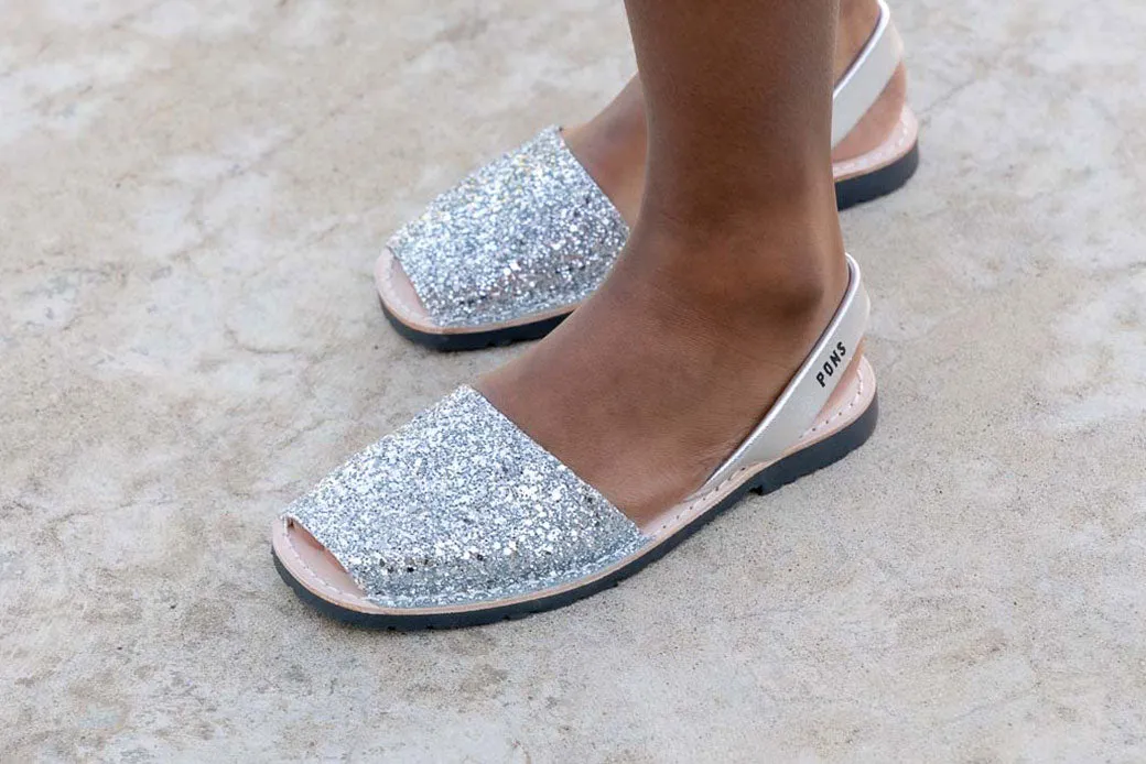 Silver Glitter Pons