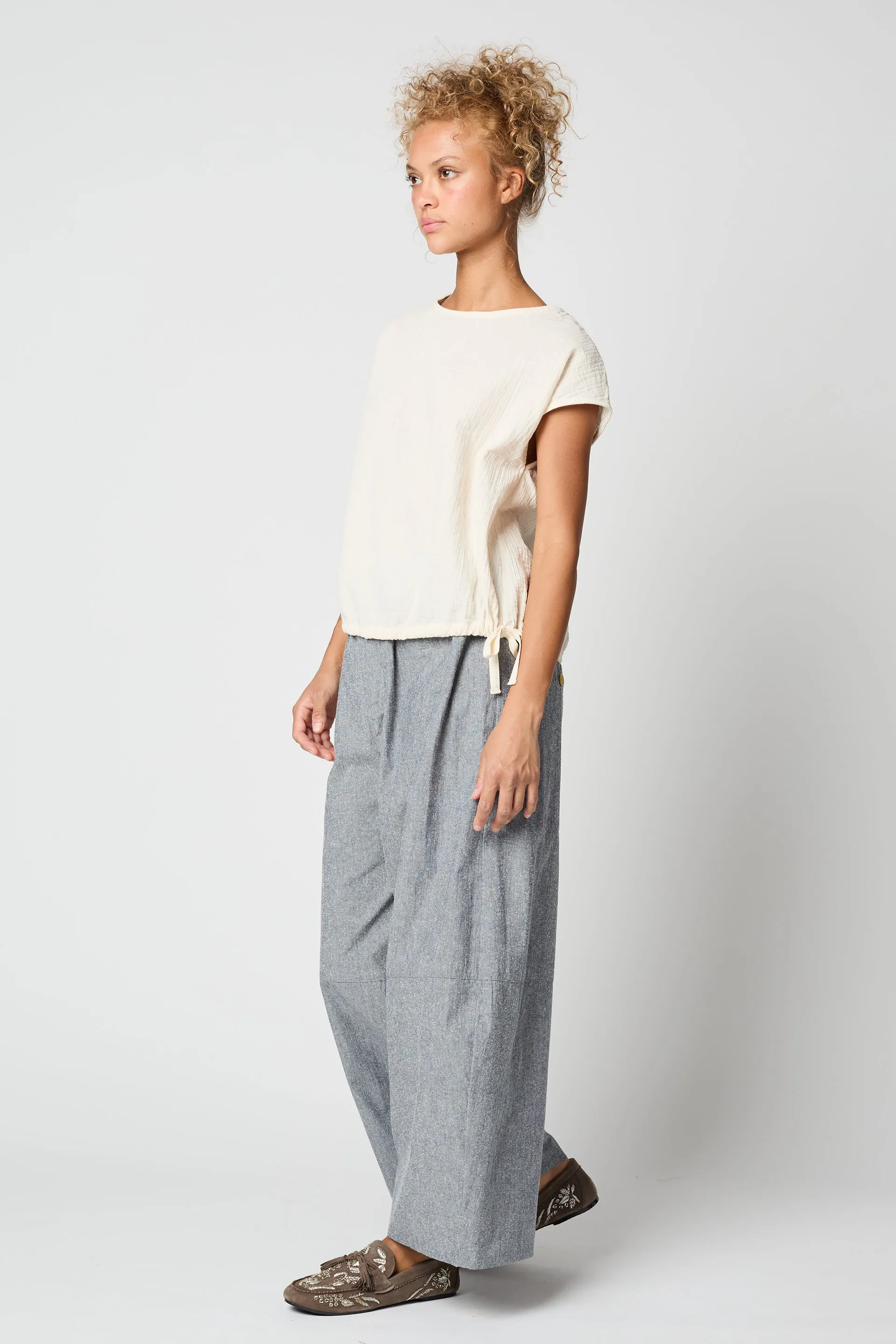 SLIP ON BLOUSE CAP SLEEVE