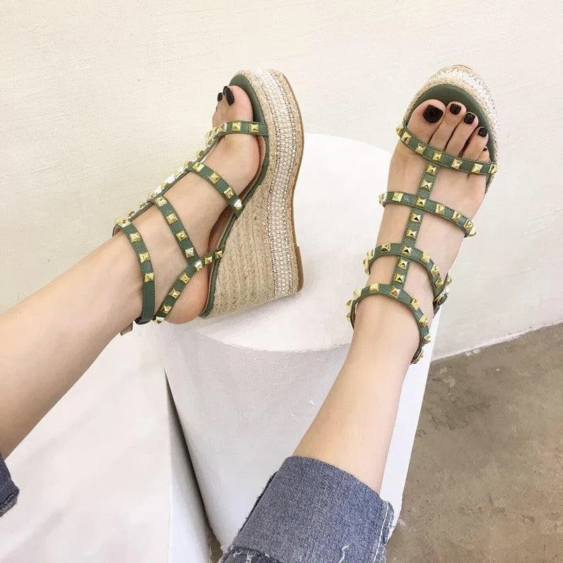 Studded Fashion High-heeled Platform Roman Shoes