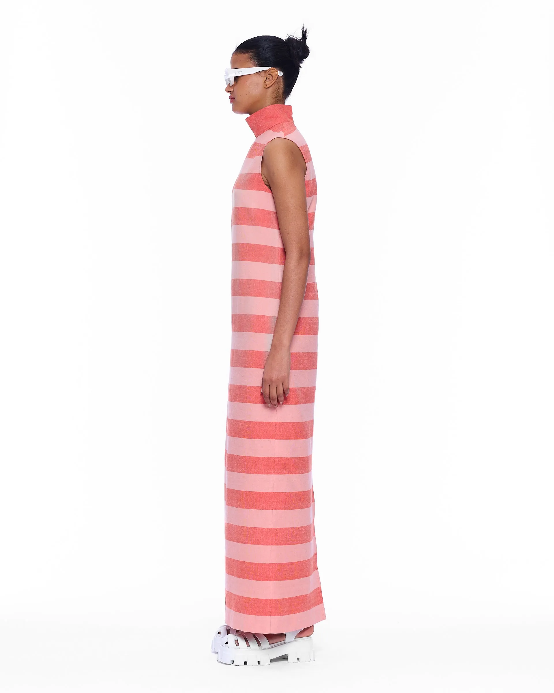 The Sleeveless Turtle Neck Dress : Stripe 10