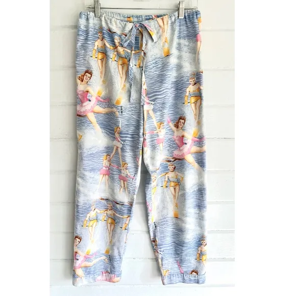 Vintage THE CAT'S PAJAMAS Set with Retro Water Skiers Print - So Fun! - S