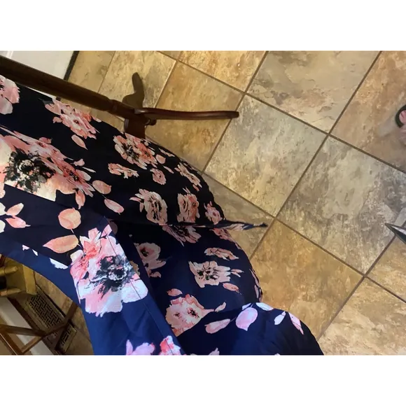 Women's Band of Gypsies Floral Maxi Dress Size L Black &amp; Pink