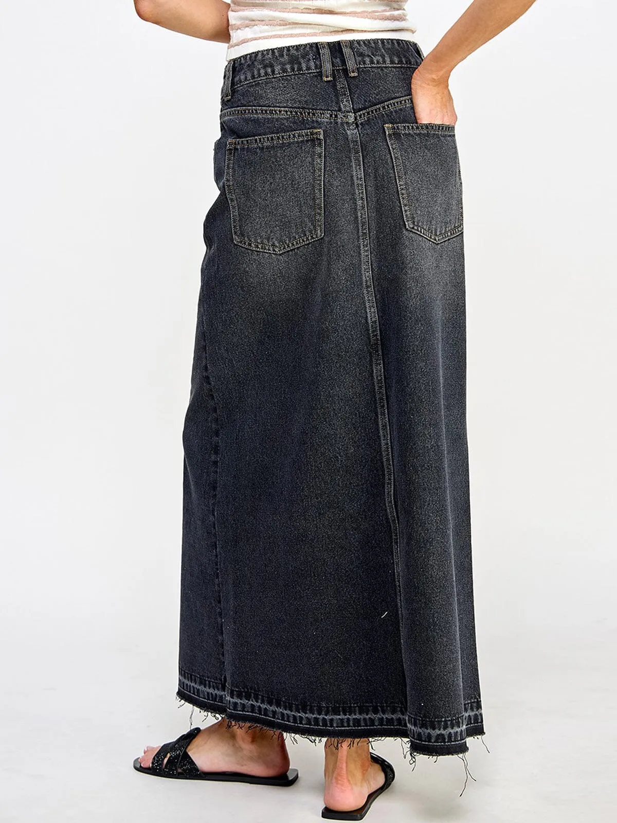 WOMEN'S BUTTON CLOSURE POCKETS FRONT SLIT DENIM MAXI SKIRT