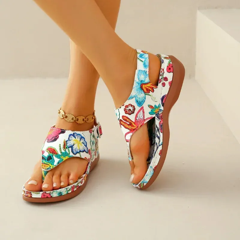 Women's Comfortable Thong Style Sandal with Floral Pattern