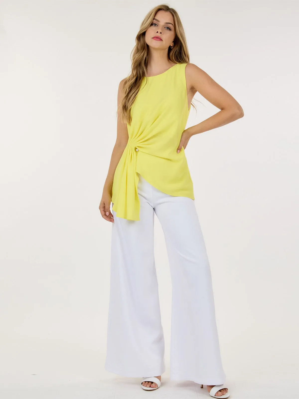 WOMEN'S SLEEVELESS FRONT RUCHED DETAILED TANK TOP