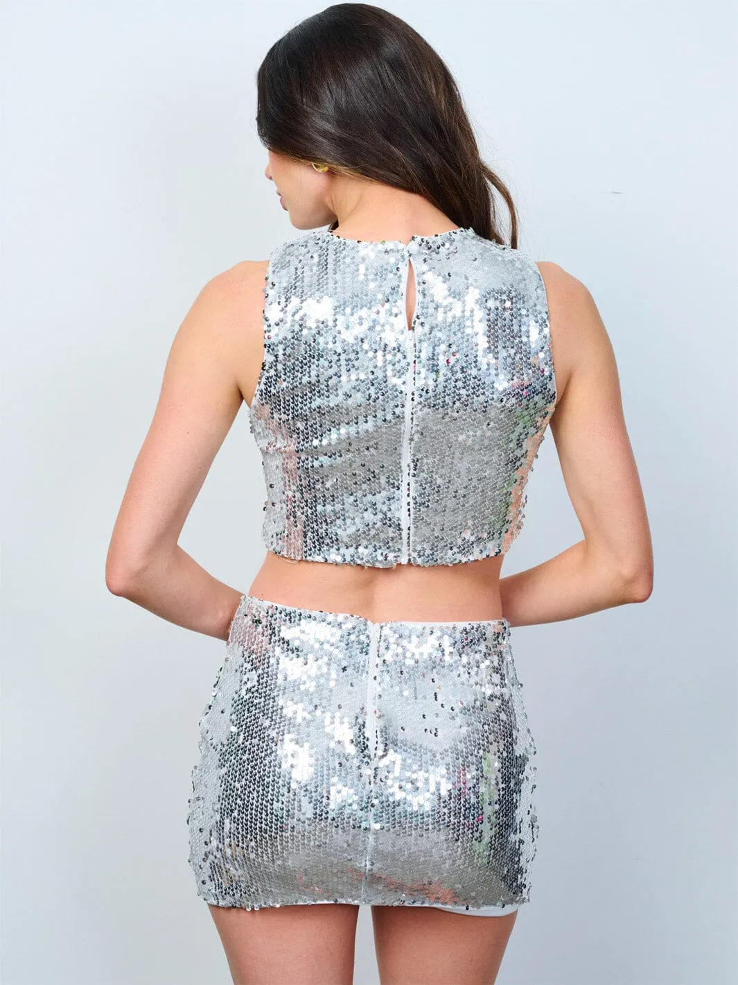 WOMEN'S SLEEVELESS SEQUINS CROP TOP