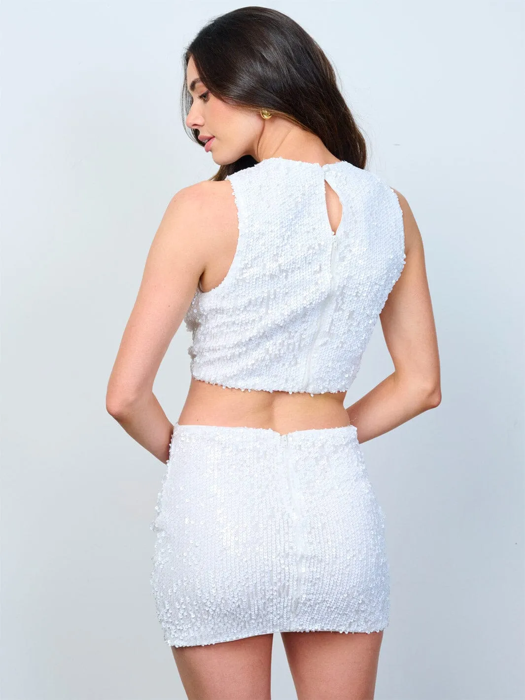 WOMEN'S SLEEVELESS SEQUINS CROP TOP