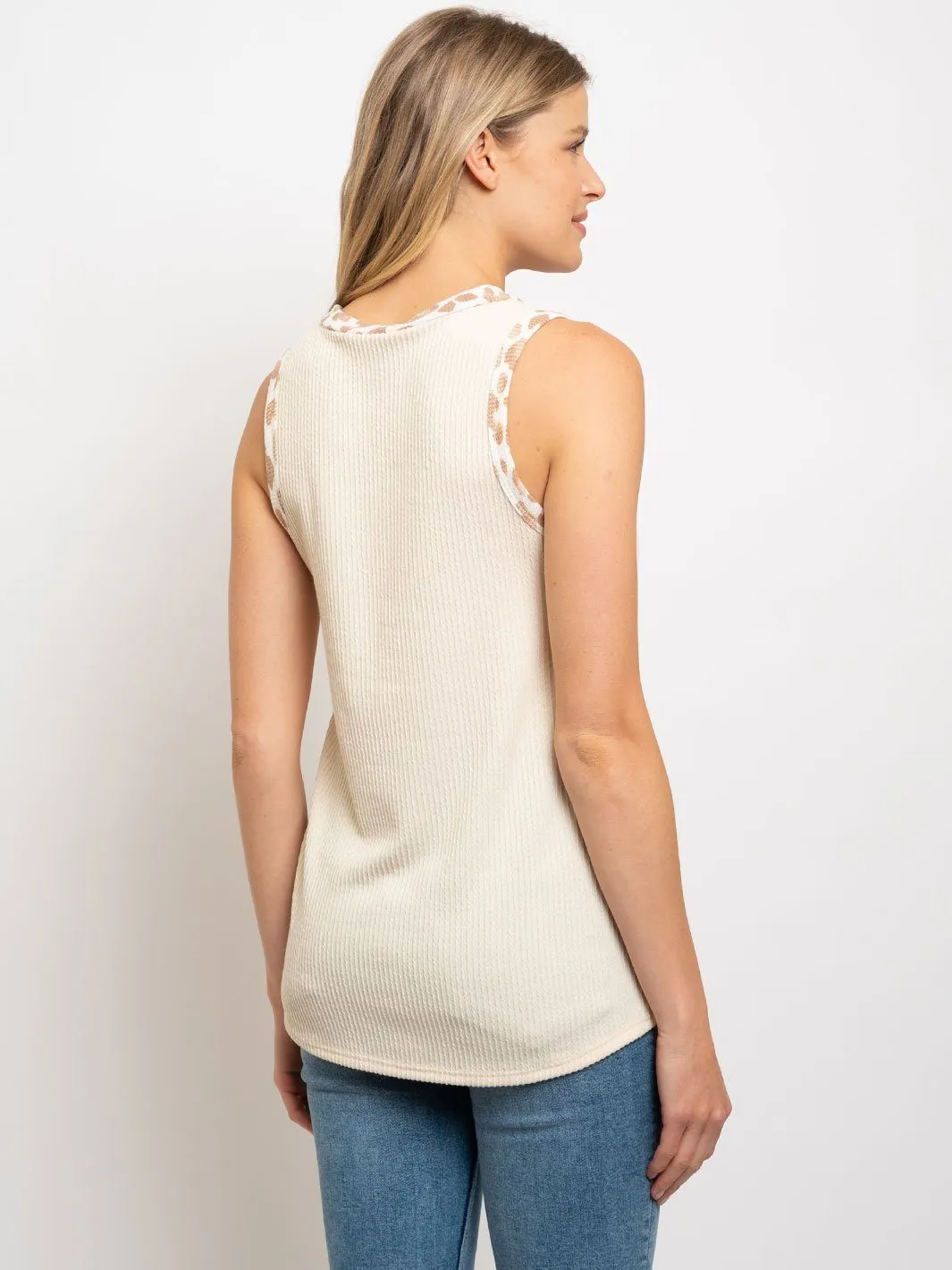 WOMEN'S SOLID/ANIMAL COMBINE V-NECK SLEEVELESS TOP